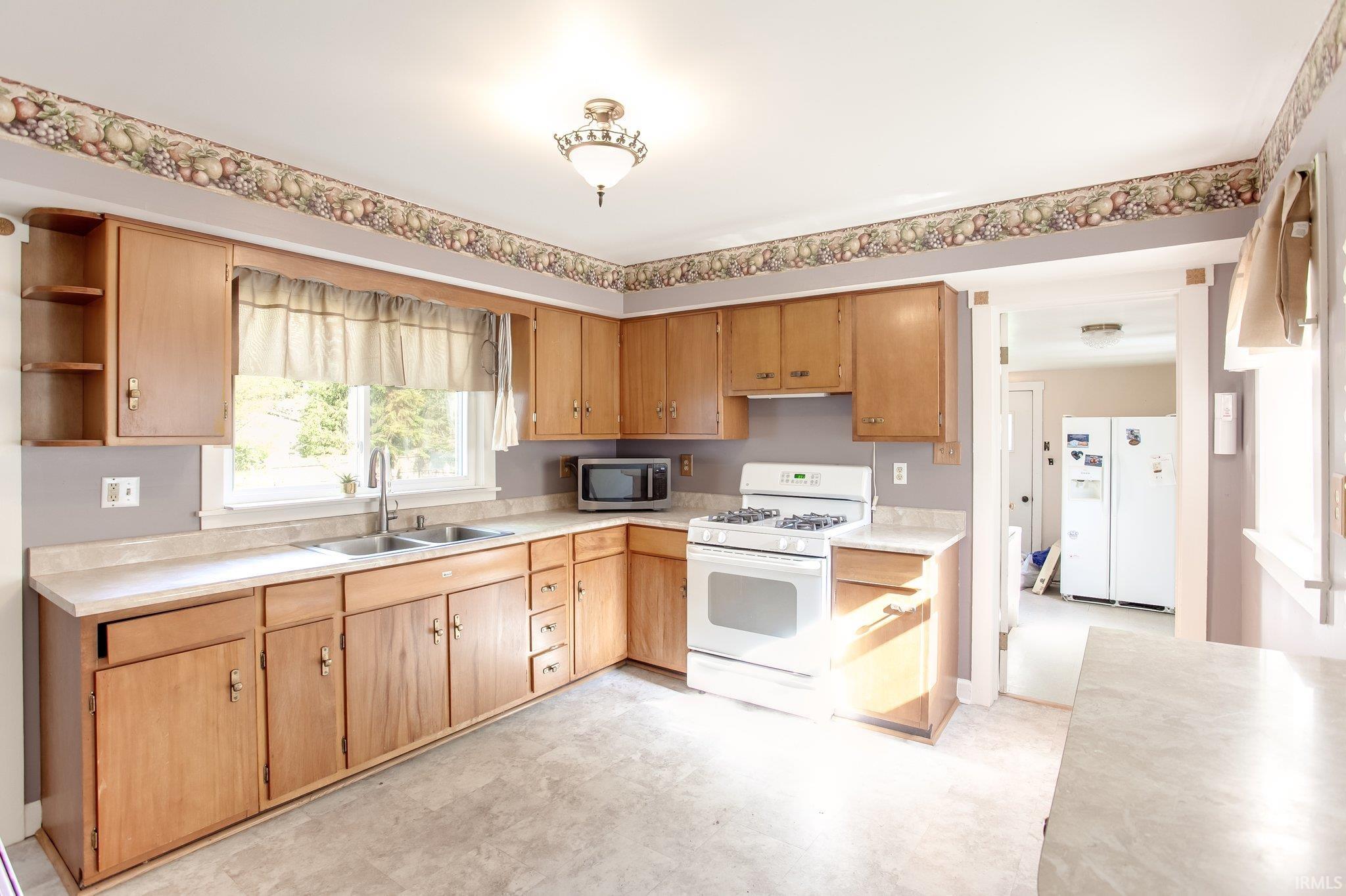 8740 East 150 South Knox, IN 46534 - Photo 9 of 34