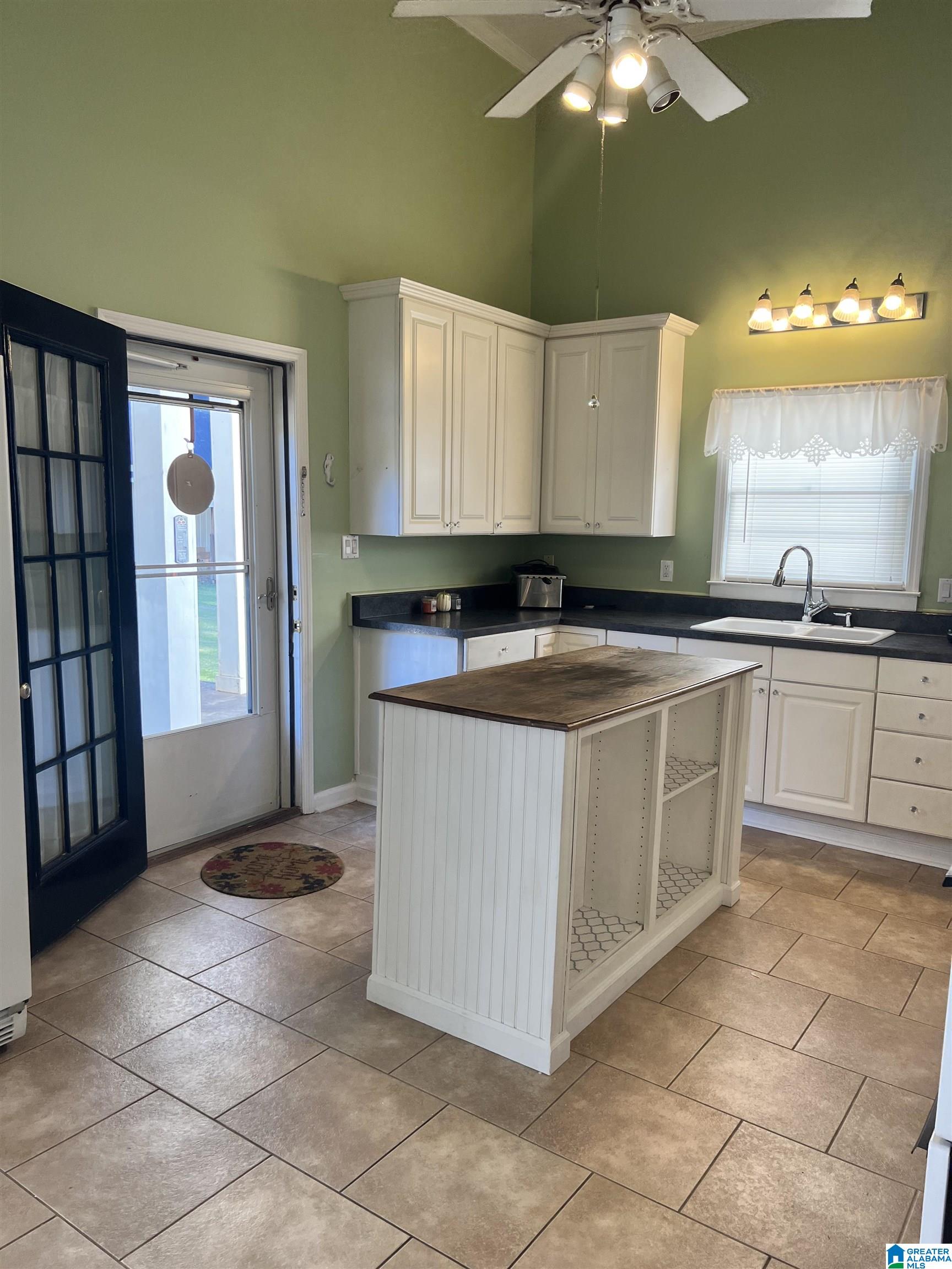 1429 Main Street Roanoke, AL 36274 - Photo 10 of 42