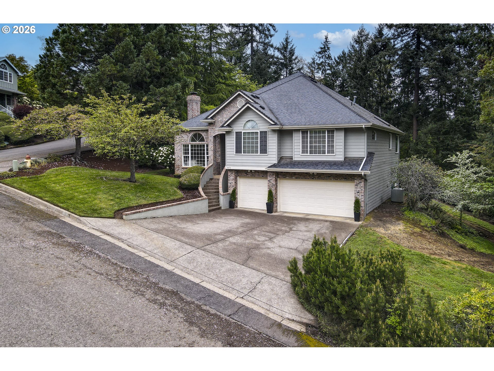 3071 Solomon Loop Eugene, OR 97405 - Photo 3 of 48