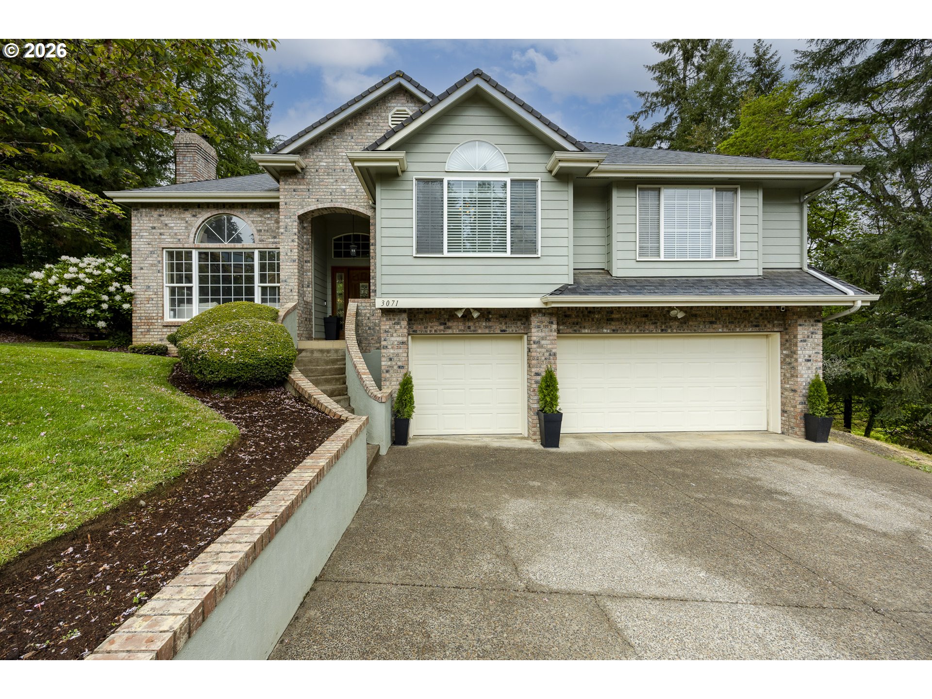 3071 Solomon Loop Eugene, OR 97405 - Photo 5 of 48