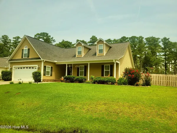 $2,150 | 300 Croatan Woods Drive, New Bern, NC 28562