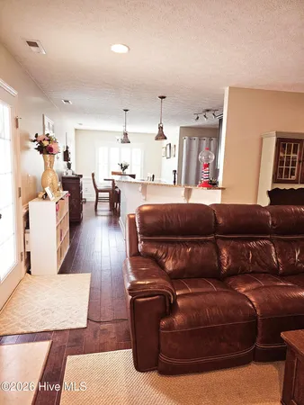 $2,150 | 300 Croatan Woods Drive, New Bern, NC 28562