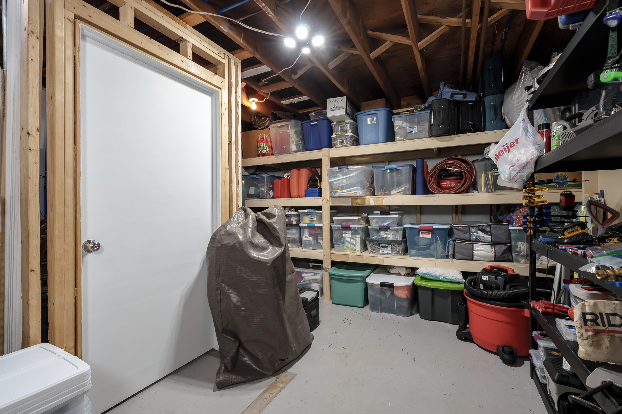 4705 Romence Road Portage, MI 49024 - Photo 44 of 74 Romence_Rd_4705_Portage_49024-39