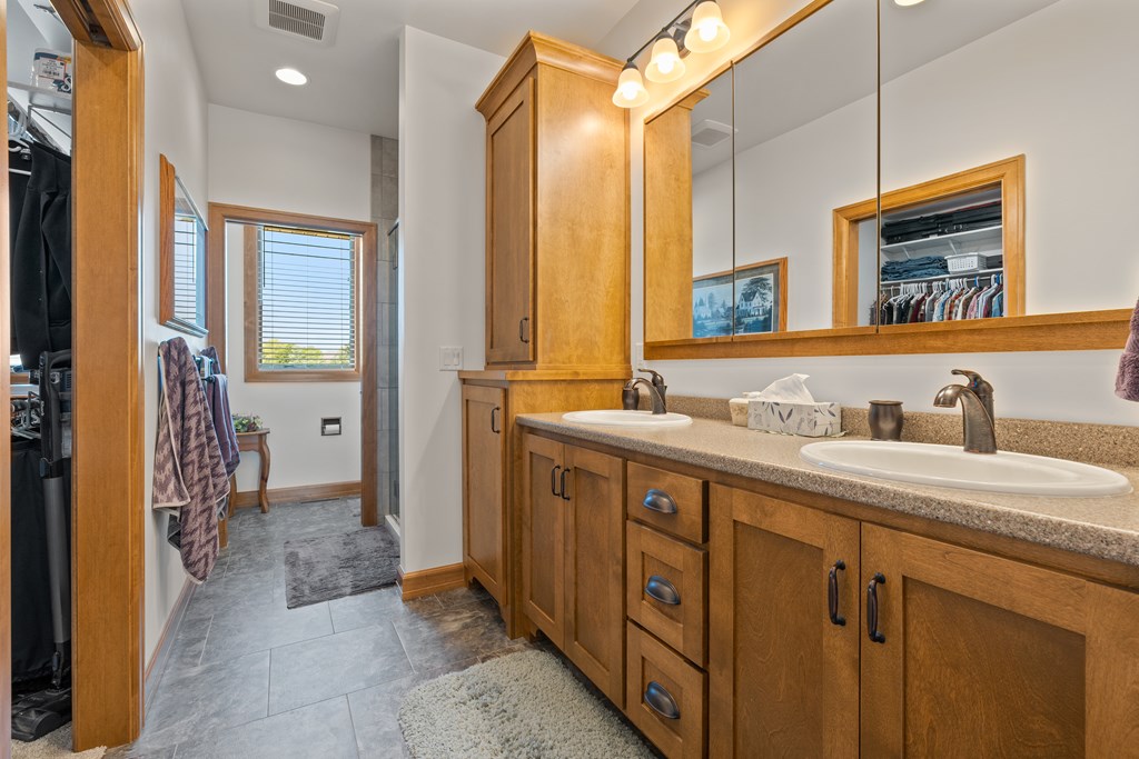 6476 Barrick Road Sturgeon Bay, WI 54235 - Photo 14 of 34 Gallery Image 14