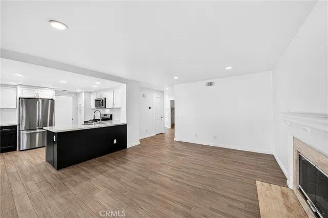 $4,100 | 3355 Sterling Drive, Corona, CA 92882