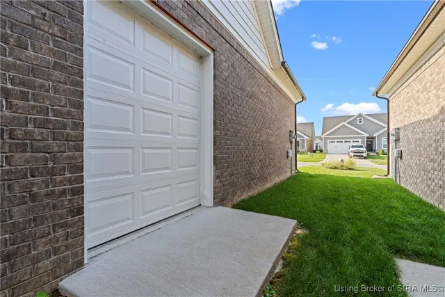 $433,800 | 2021 Prestwick Place, Henryville, IN 47126