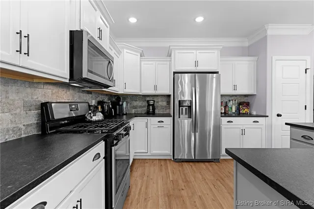 $433,800 | 2021 Prestwick Place, Henryville, IN 47126