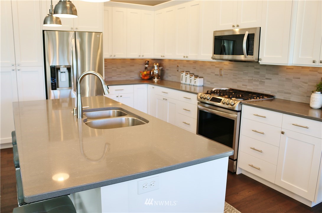 7352 Wiser Heights Road Ferndale, WA 98248 - Photo 12 of 33