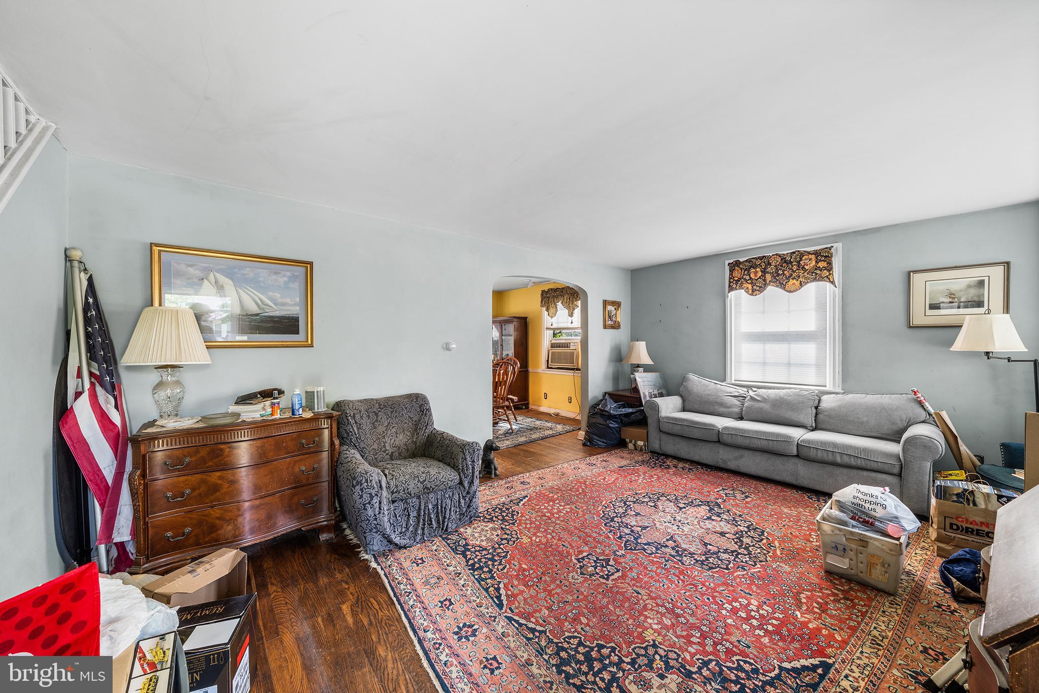 516 Cumberland Road Havertown, PA 19083 - Photo 6 of 18 Living Room