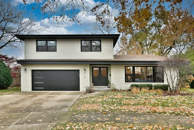 $1,100,000 | 705 Edgewood Avenue, Elmhurst, IL 60126