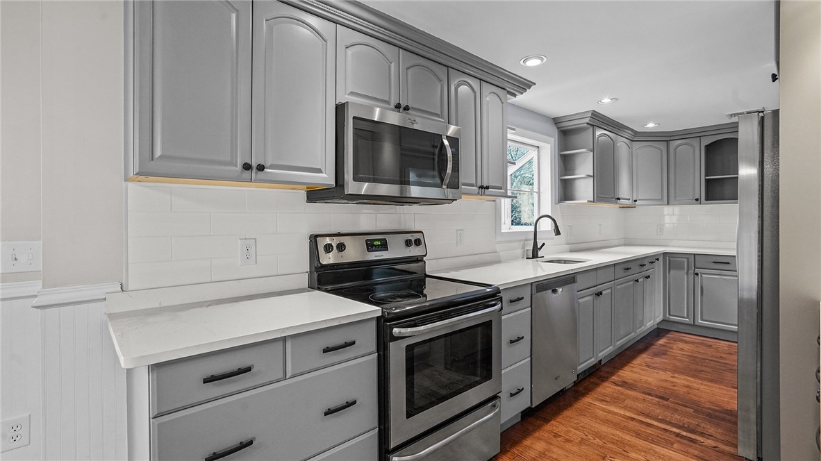 109 Vineyard Road Warwick, RI 02889 - Photo 11 of 50 Gallery Image 11