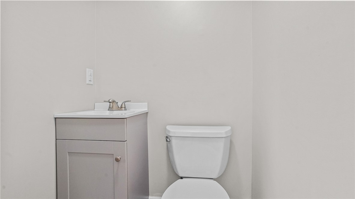 109 Vineyard Road Warwick, RI 02889 - Photo 32 of 50 Gallery Image 32