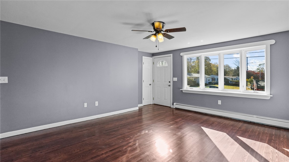 109 Vineyard Road Warwick, RI 02889 - Photo 8 of 50 Gallery Image 8