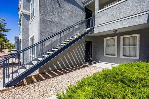 $1,350 | 6955 North Durango Drive, Unit 1059, Las Vegas, NV 89149