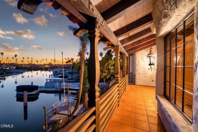 a view of a pathway with a house in the background