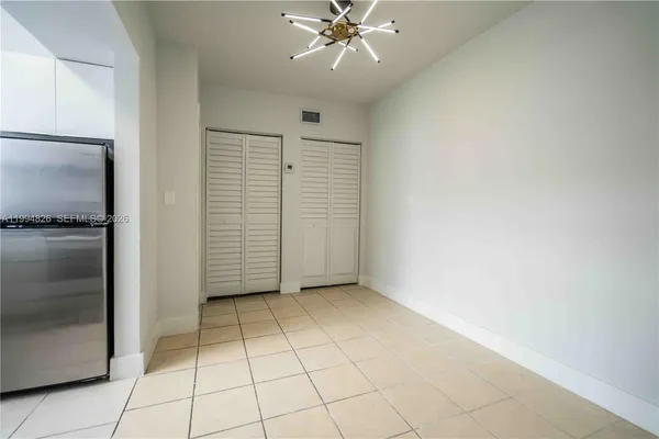 $1,900 | 920 Pennsylvania Avenue, Unit 203, Miami Beach, FL 33139
