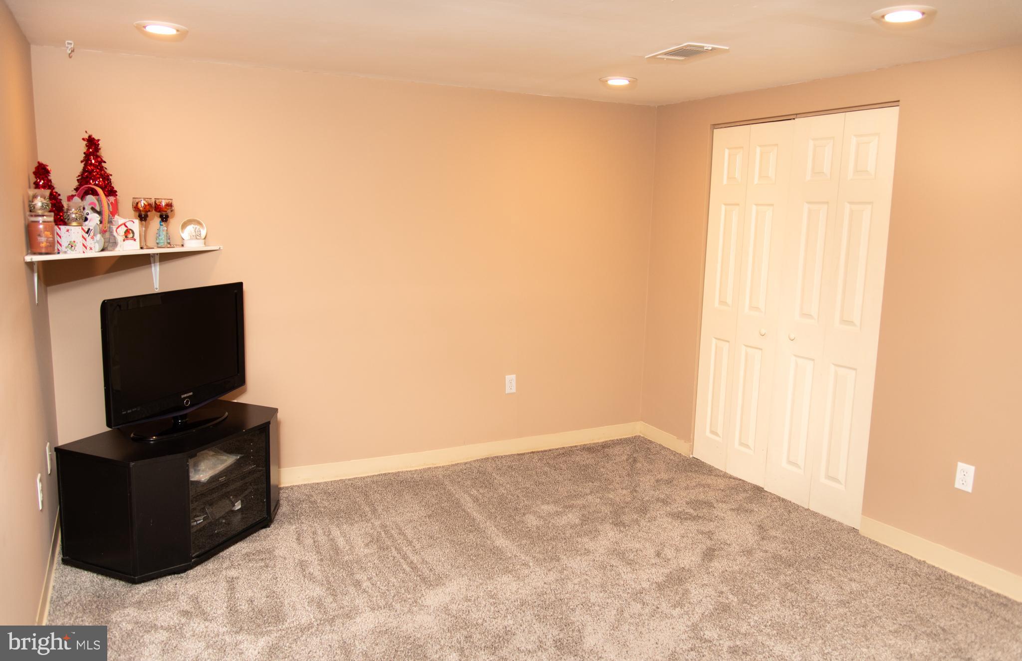 160 Center Street Hanover, PA 17331 - Photo 22 of 26 Gallery Image 22