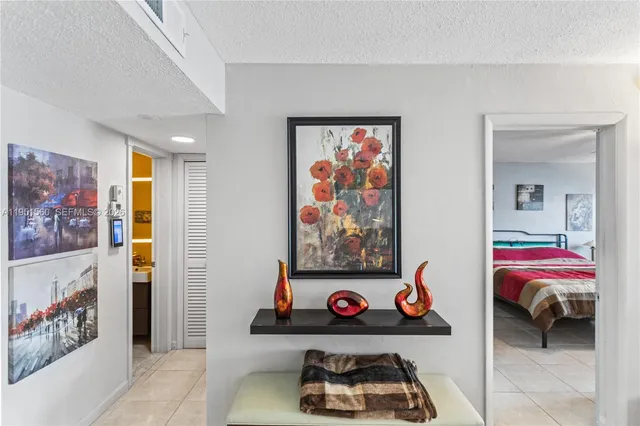 $1,925 | 2200 Diana Drive, Unit 306, Hallandale Beach, FL 33009