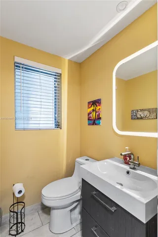 $1,925 | 2200 Diana Drive, Unit 306, Hallandale Beach, FL 33009