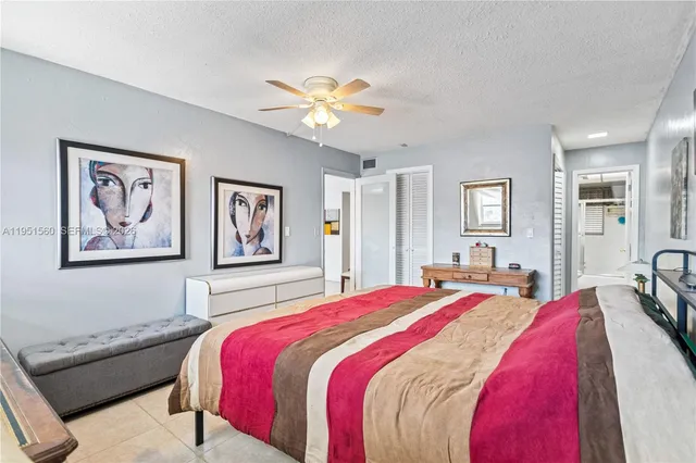 $1,925 | 2200 Diana Drive, Unit 306, Hallandale Beach, FL 33009