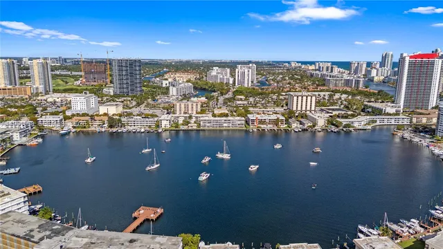 $1,925 | 2200 Diana Drive, Unit 306, Hallandale Beach, FL 33009