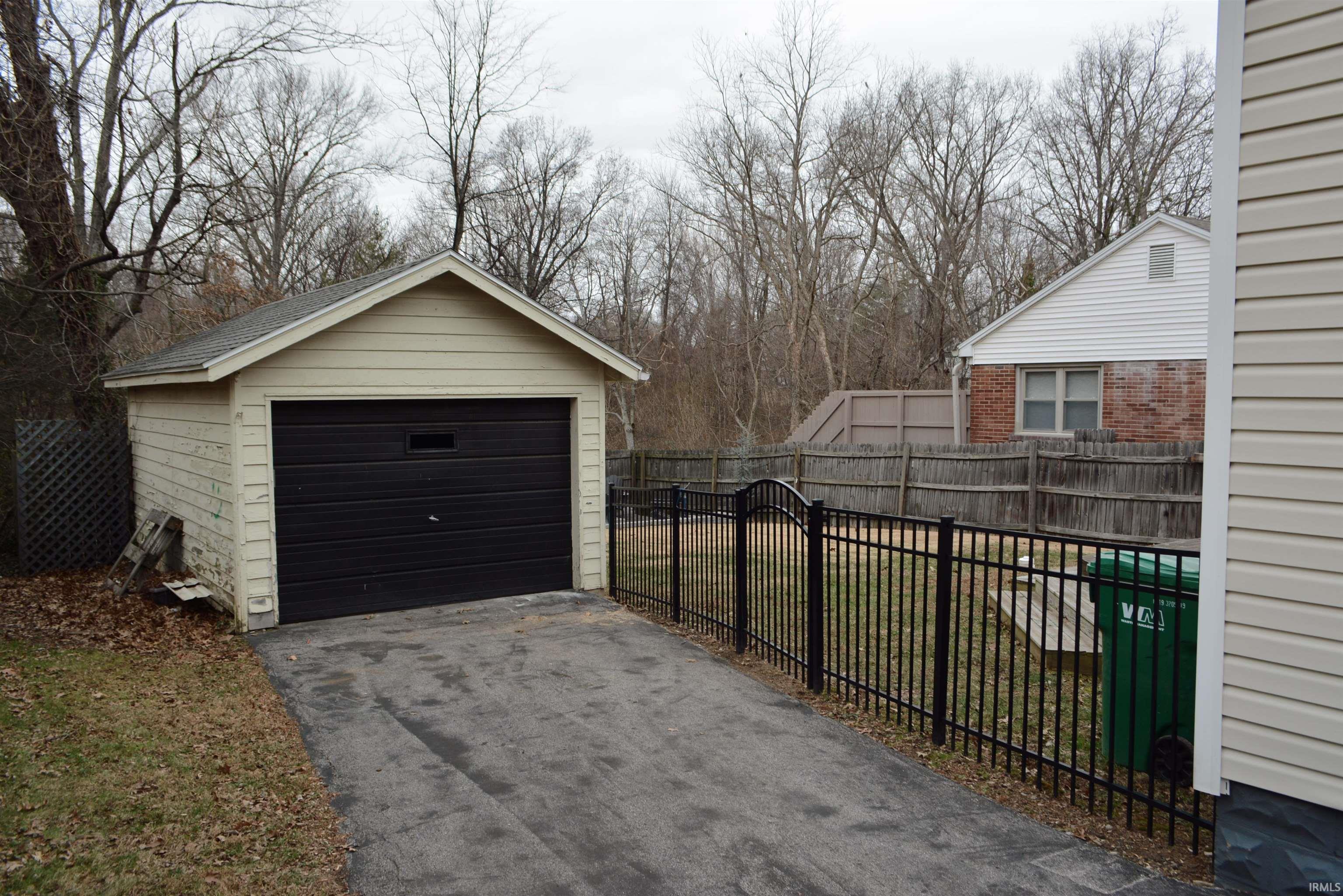 6016 Feltman Road Evansville, IN 47711 - Photo 26 of 30 Gallery Image 26