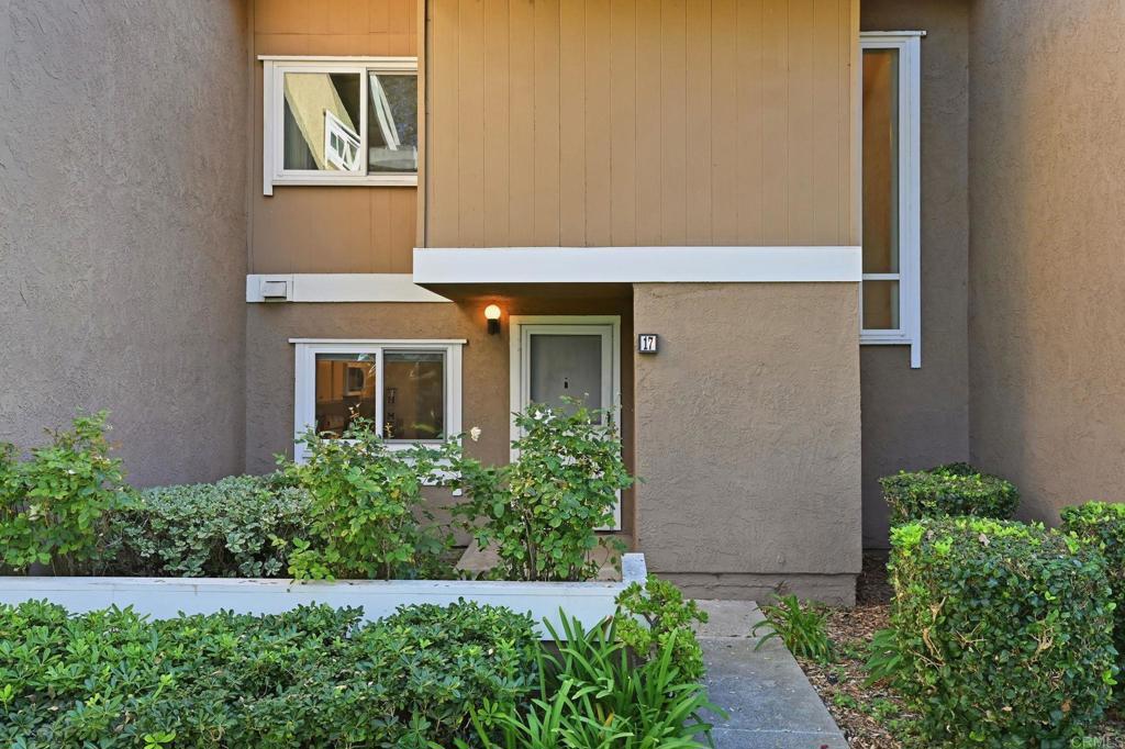 17 Cheyenne, Unit 64 Irvine, CA 92604 - Photo 33 of 33 front view of house with a yard