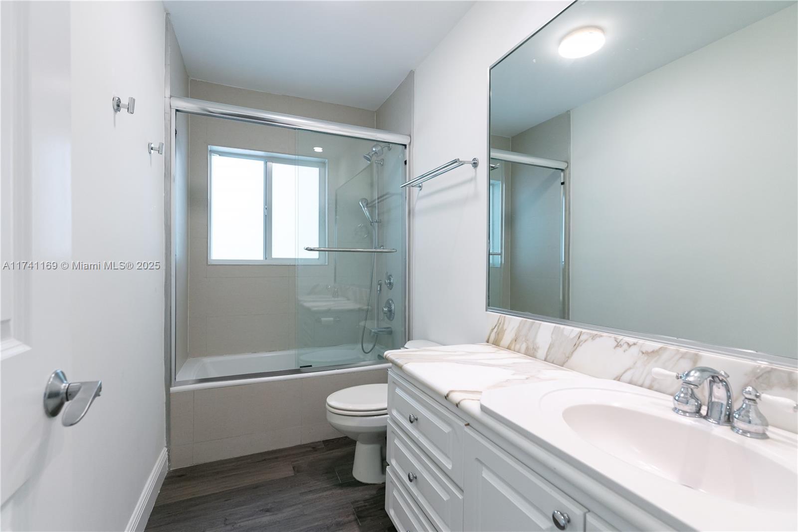 412 Ridgewood Road Key Biscayne, FL 33149 - Photo 28 of 47