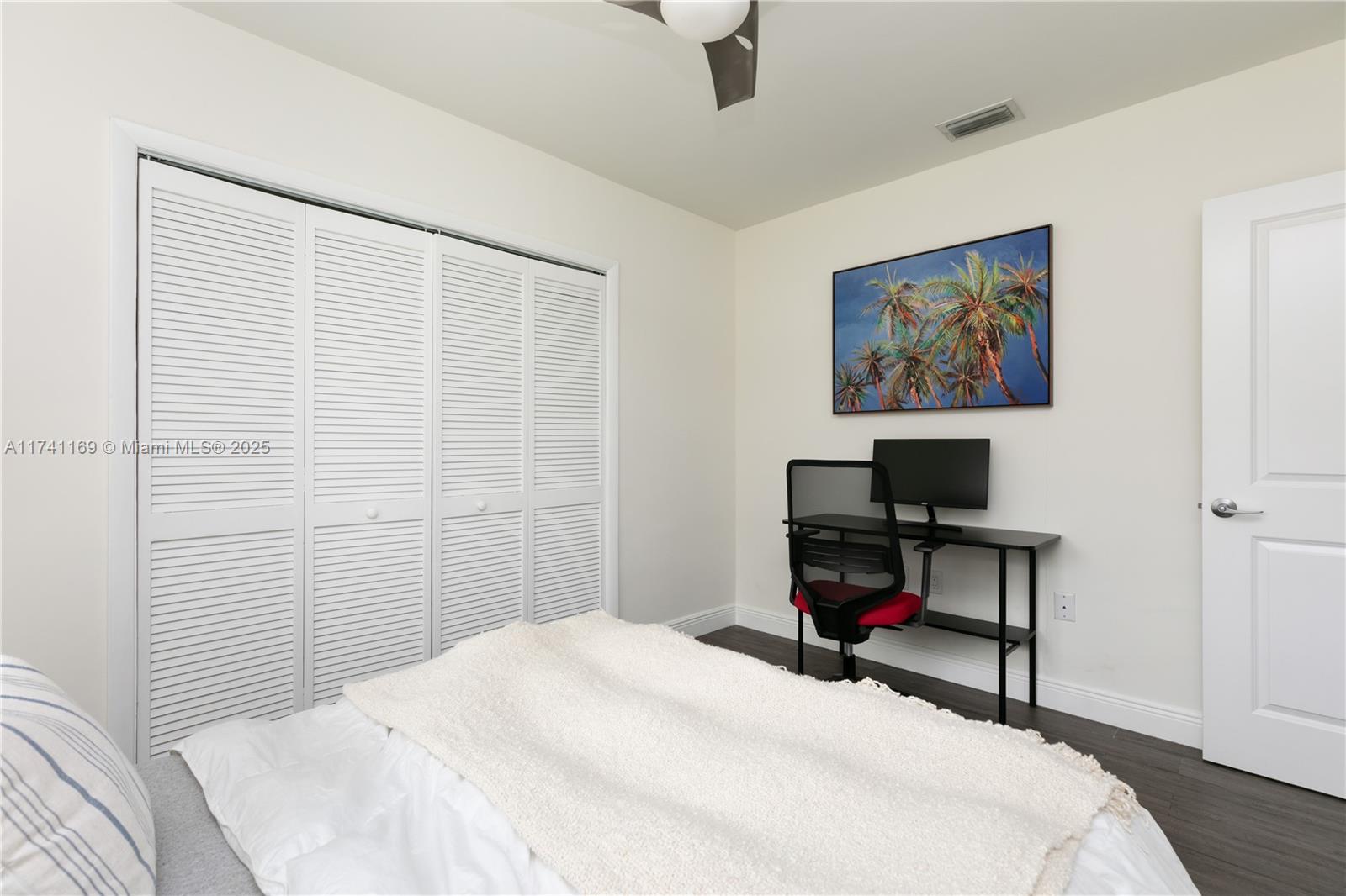 412 Ridgewood Road Key Biscayne, FL 33149 - Photo 29 of 47