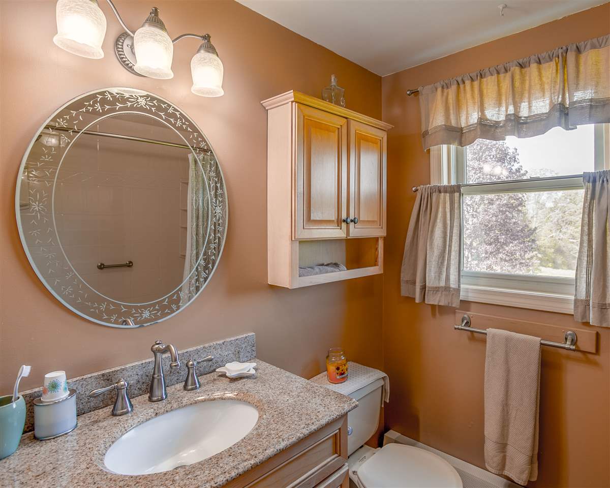 812 Wentworth Road Walpole, NH 03608 - Photo 14 of 33
