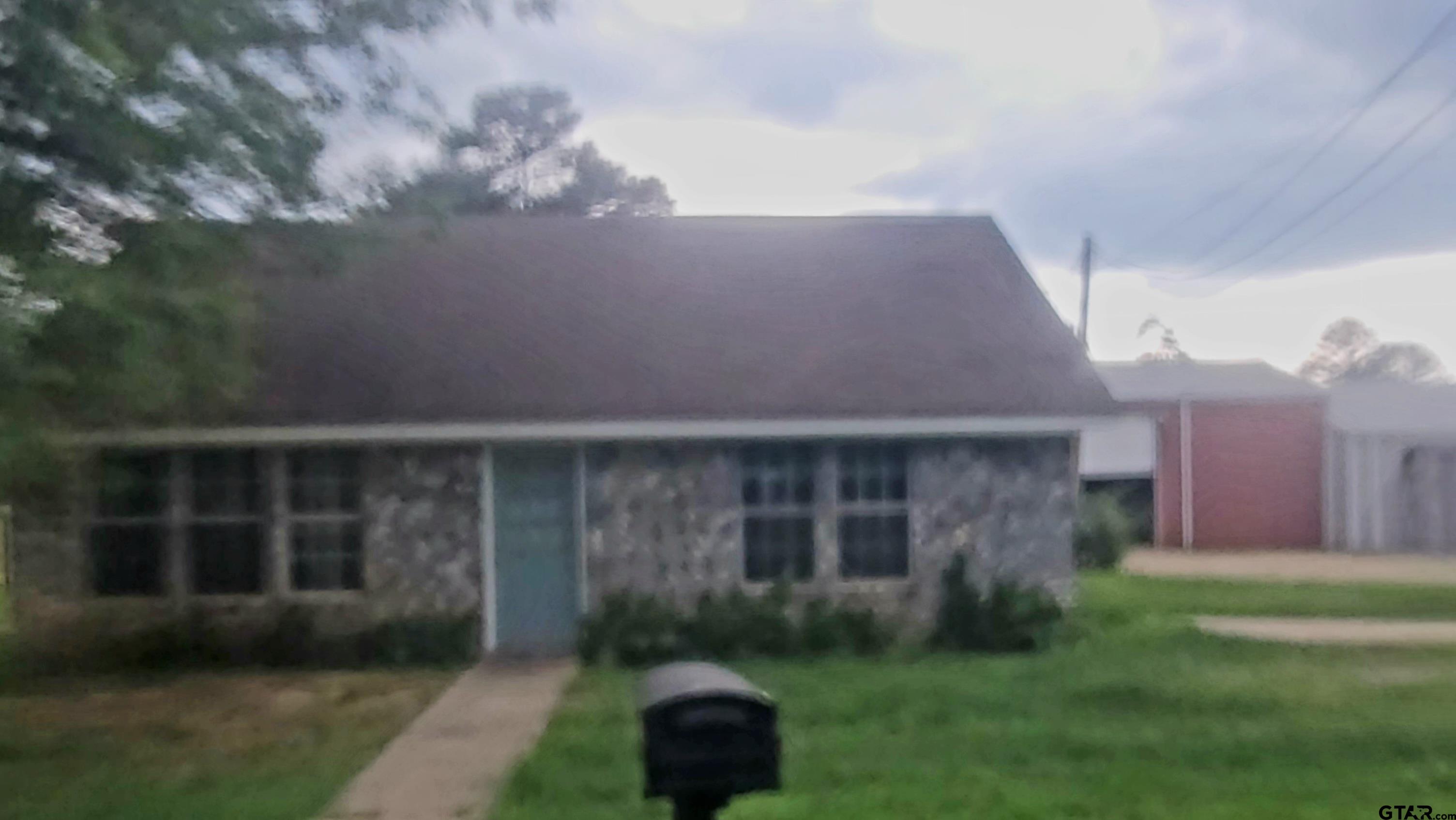 221 Locker Plant Road Gladewater, TX 75647 - Photo 3 of 7