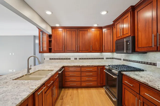 $639,900 | S2916 A Fairway, Reedsburg, WI 53959