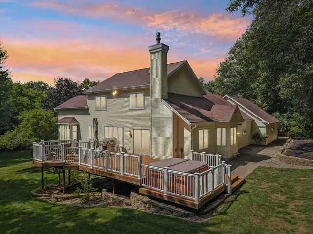 $639,900 | S2916 A Fairway, Reedsburg, WI 53959