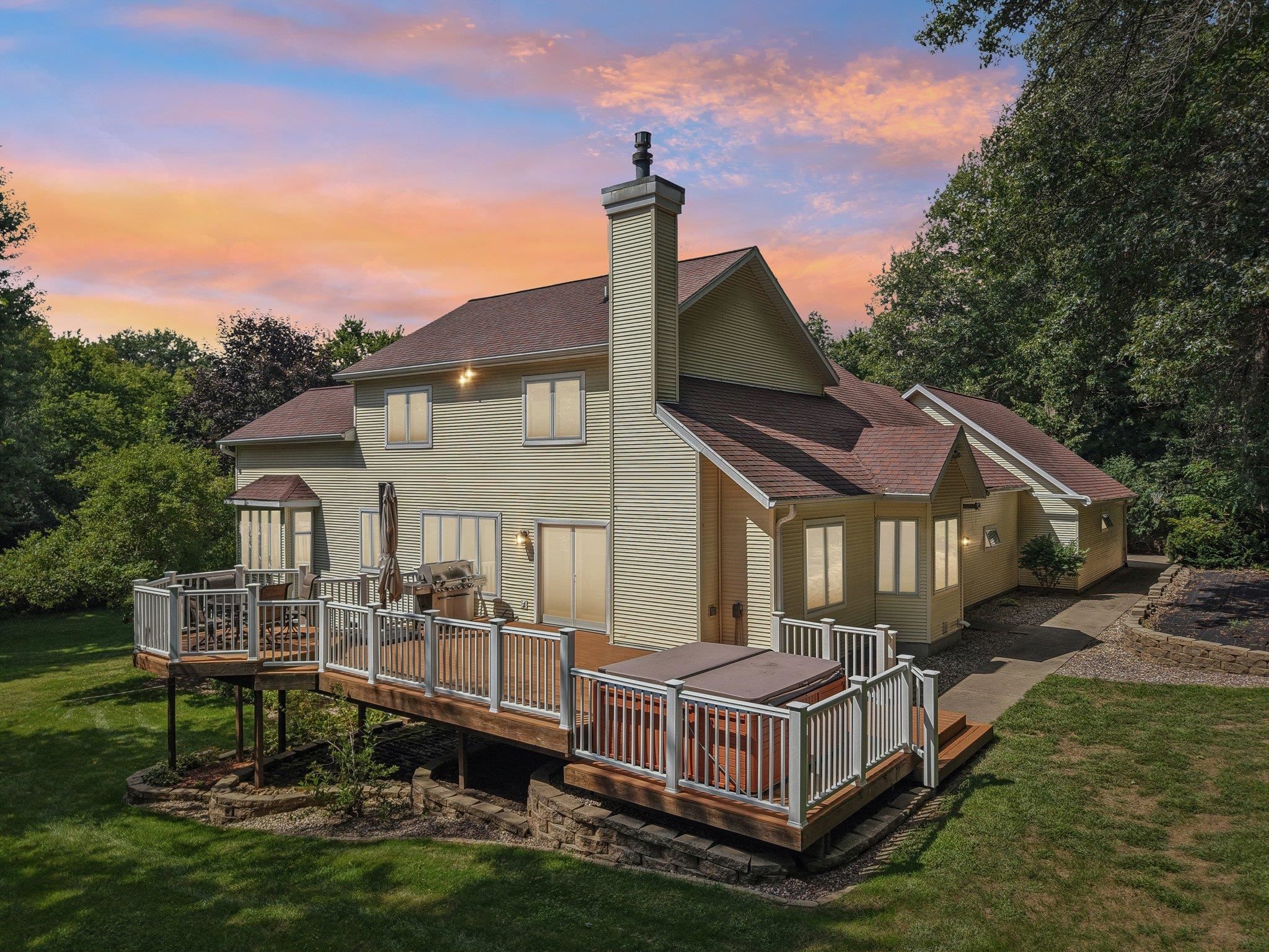 S2916 A Fairway Reedsburg, WI 53959 - Photo 2 of 77