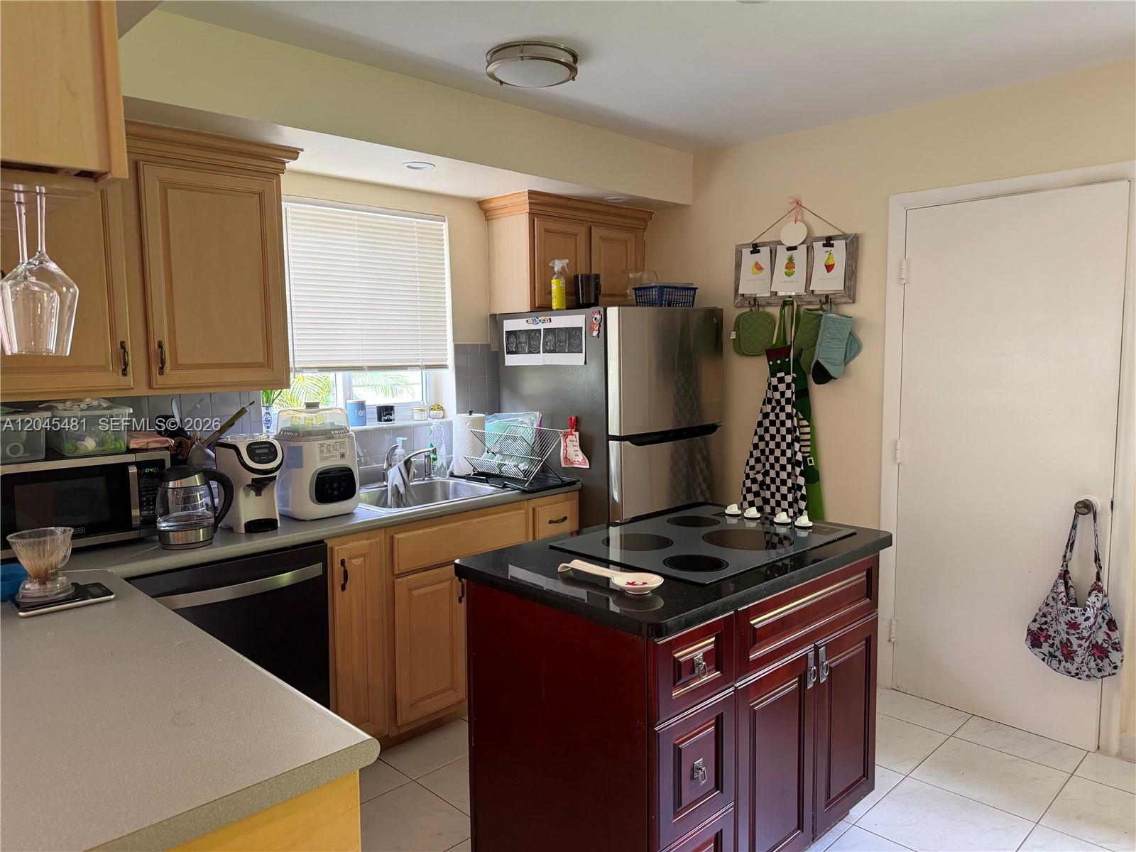 2862 Southwest 38th Avenue, Unit BACK Miami, FL 33134 - Photo 6 of 11