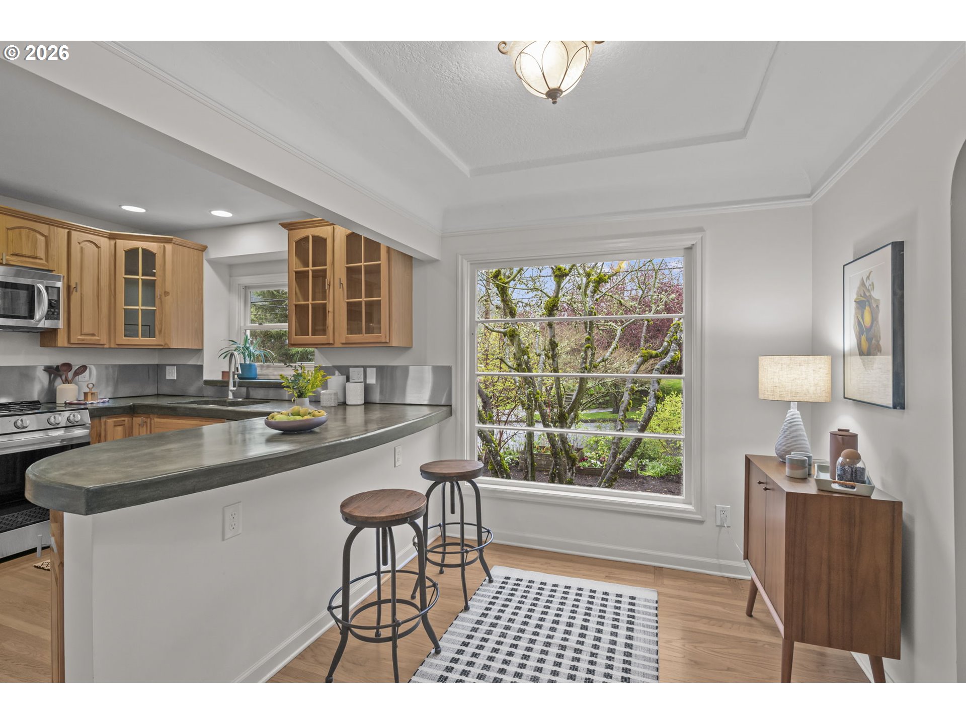 734 Southeast 69th Avenue Portland, OR 97215 - Photo 11 of 48 Kitchen/Nook