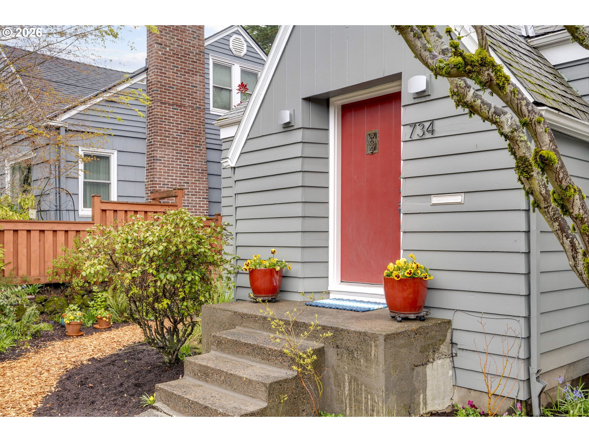 734 Southeast 69th Avenue Portland, OR 97215 - Photo 2 of 48 Exterior