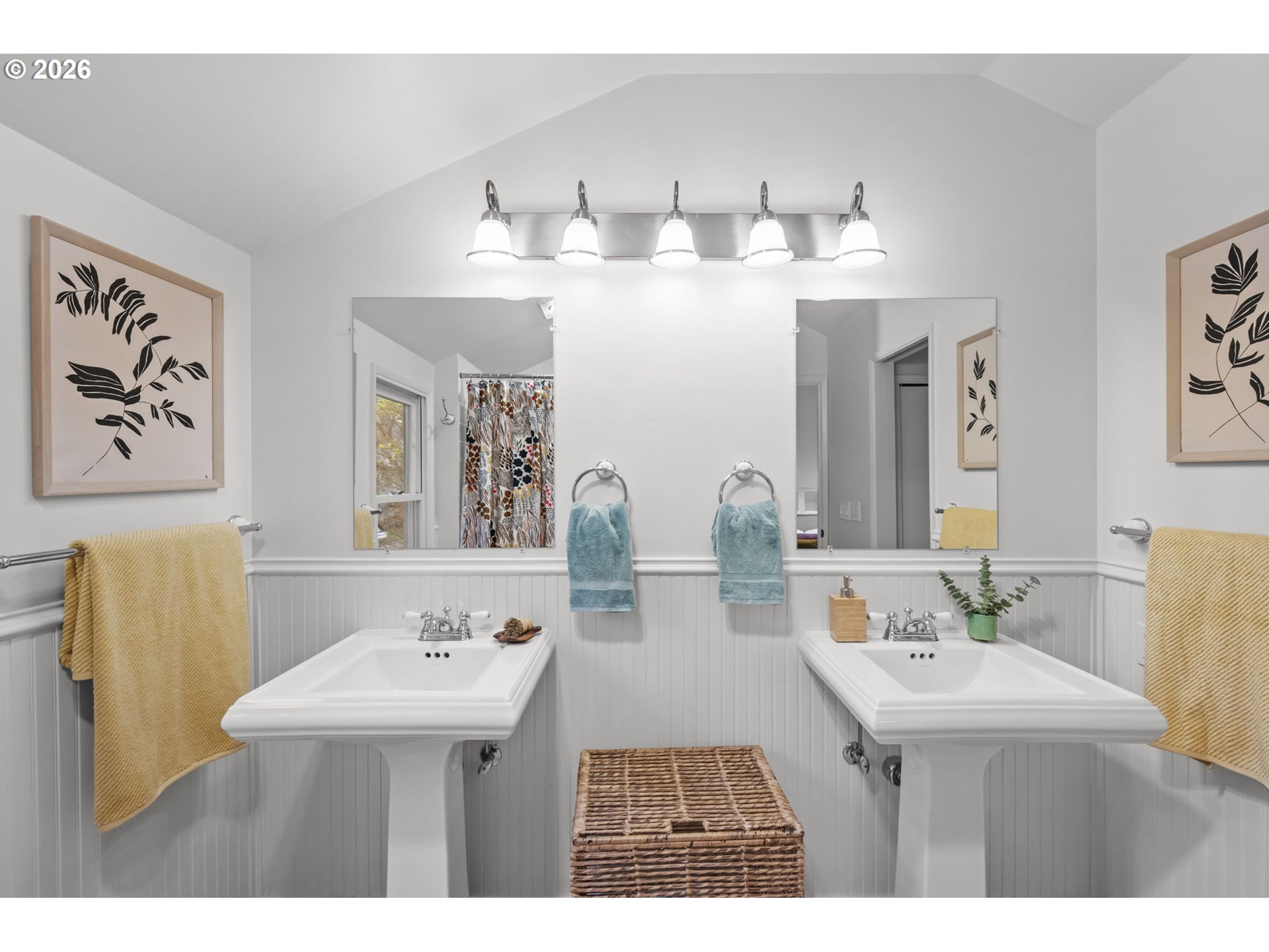 734 Southeast 69th Avenue Portland, OR 97215 - Photo 22 of 48 Bathroom