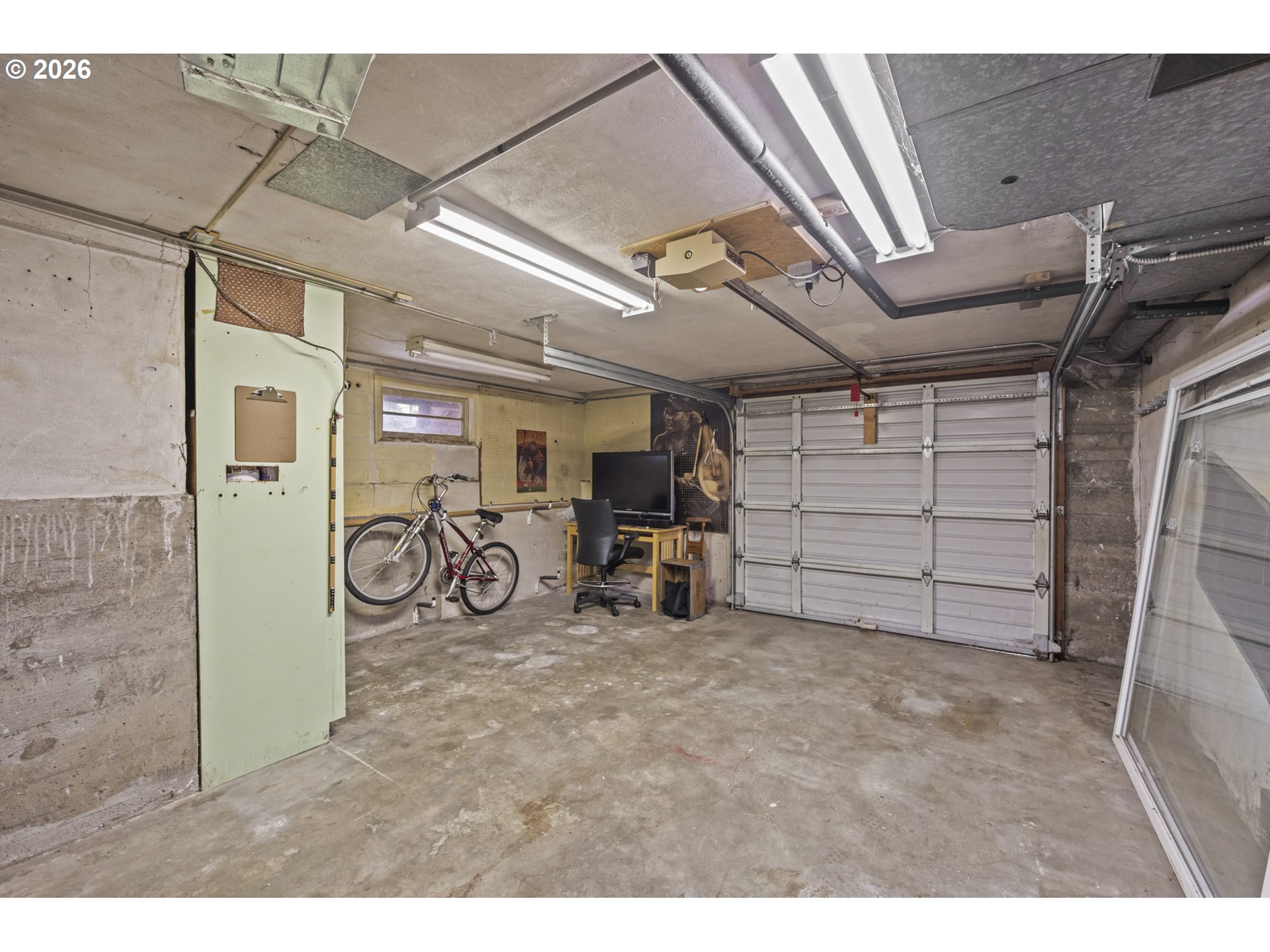 734 Southeast 69th Avenue Portland, OR 97215 - Photo 30 of 48 Garage