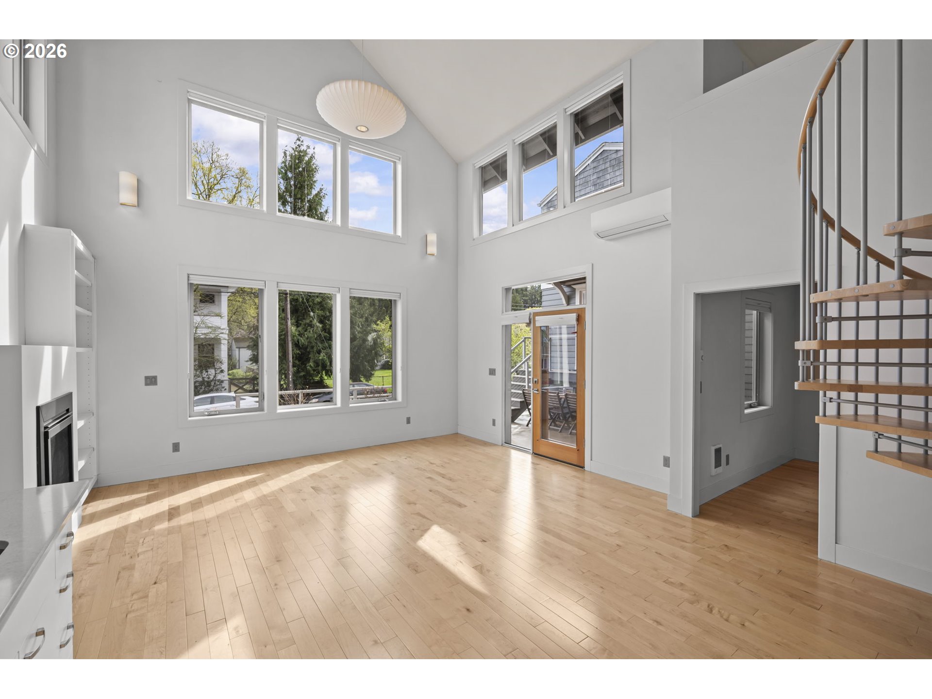 734 Southeast 69th Avenue Portland, OR 97215 - Photo 34 of 48 Living Room/Dining Room