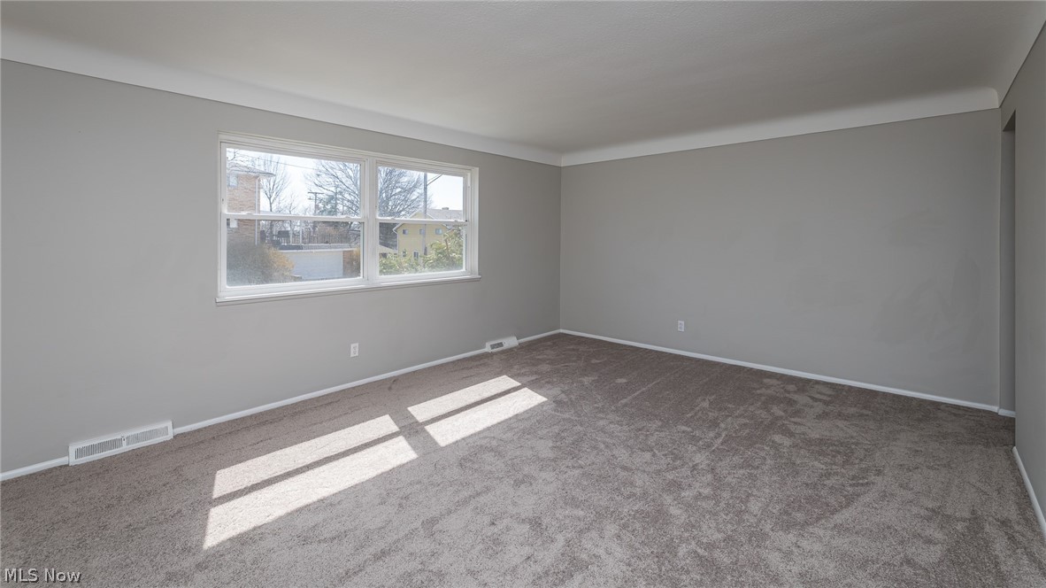 8285 Reed Avenue Garfield Heights, OH 44125 - Photo 12 of 30