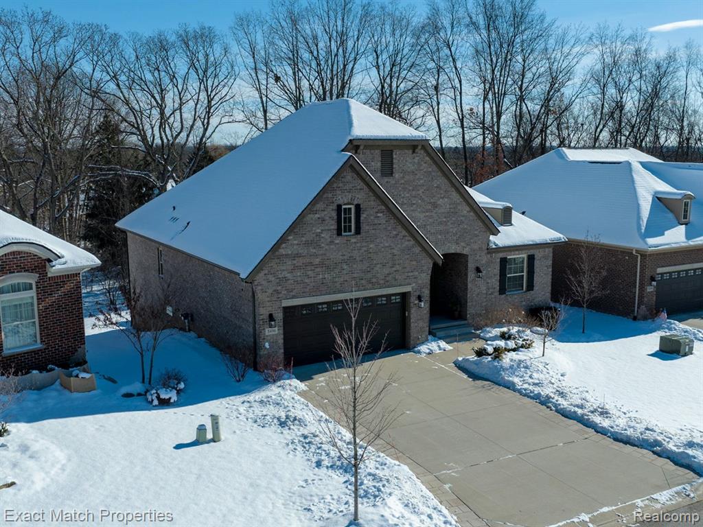 5496 Woodfall Road Clarkston, MI 48348 - Photo 3 of 51