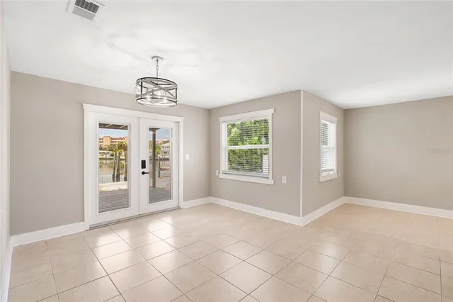 $3,300 | 231 East Madeira Avenue, Madeira Beach, FL 33708