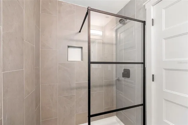 $3,300 | 231 East Madeira Avenue, Madeira Beach, FL 33708