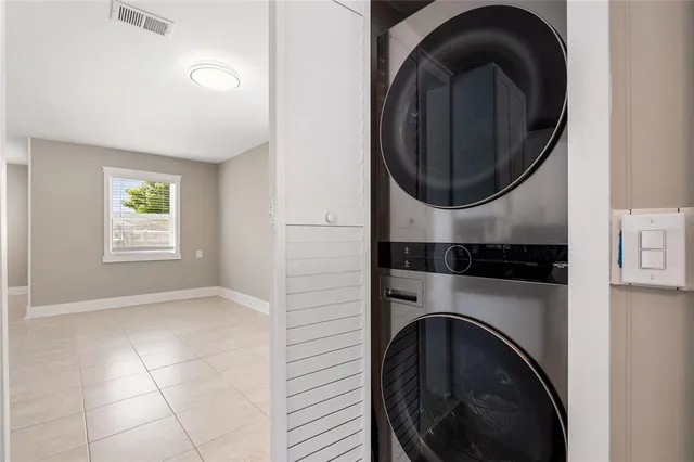 $3,300 | 231 East Madeira Avenue, Madeira Beach, FL 33708