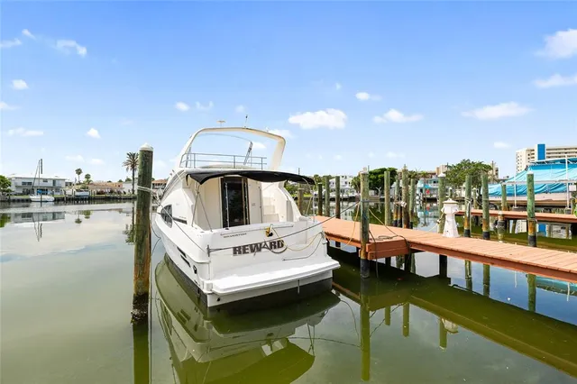 $3,300 | 231 East Madeira Avenue, Madeira Beach, FL 33708