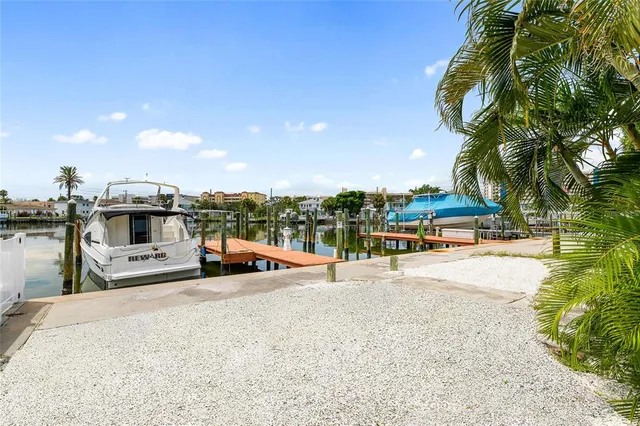 $3,300 | 231 East Madeira Avenue, Madeira Beach, FL 33708