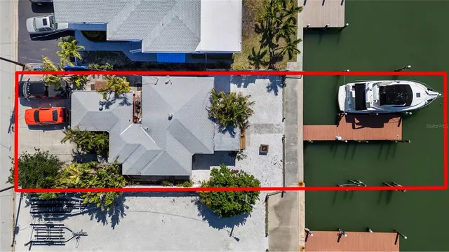 $3,300 | 231 East Madeira Avenue, Madeira Beach, FL 33708