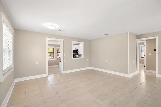 $3,300 | 231 East Madeira Avenue, Madeira Beach, FL 33708