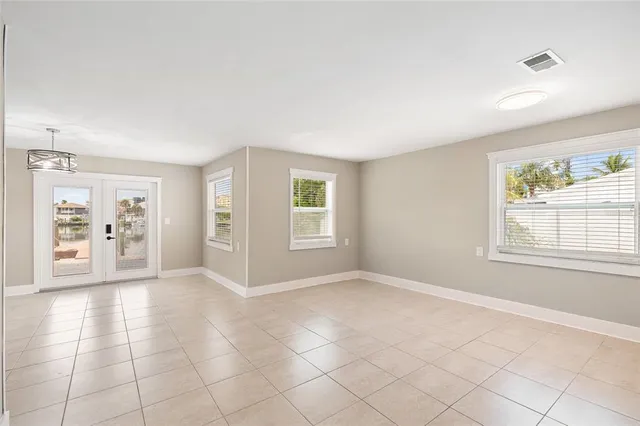 $3,300 | 231 East Madeira Avenue, Madeira Beach, FL 33708